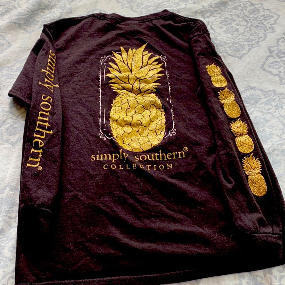 Simply Southern Golden Pineapple Tee!